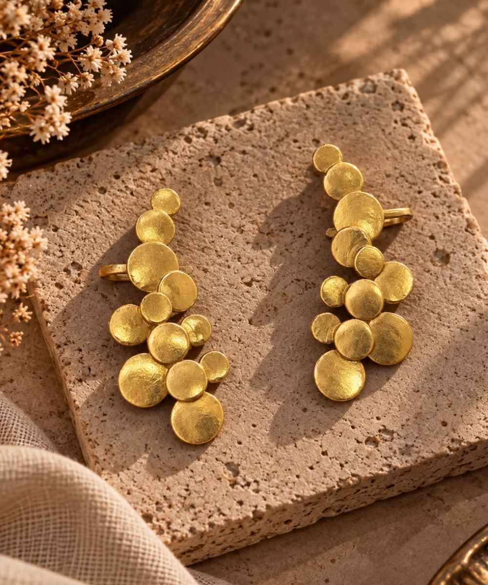Cascading Coin Ear Crawlers